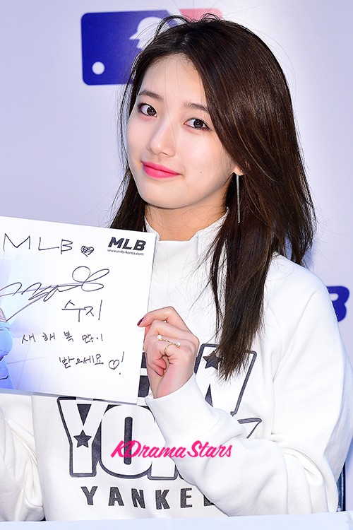 ONE TV Asia - Catch #Suzy (#MissA) as she learns some baseball