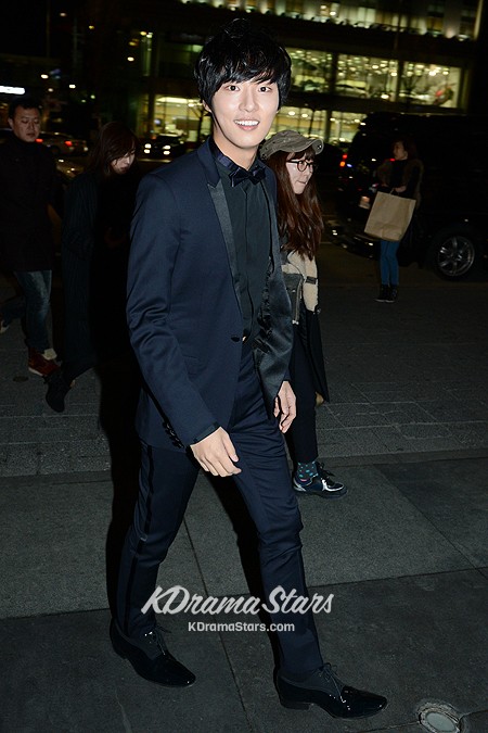 Yoon Si Yoon attends Dior 2013 Pop Up Project [PHOTOS] | KDramaStars