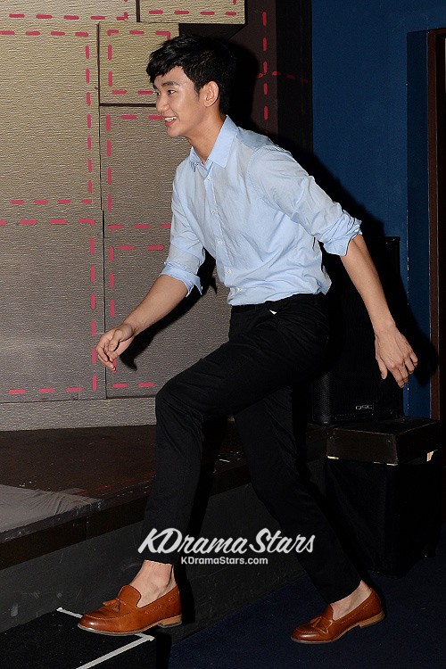 Kim Soo Hyun Attends Petitzel Promotional Party & Holds Fan Meeting ...