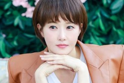 Kim Sun Ah Actively Promotes 'Secret Boutique