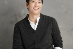 Rae-won Kim interviewed with News1 after releasing new movie “Crazy Romance, 2019”(directed by Kim Han-geol). 
