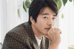 Sang-woo Kwon is intervieweing about a new Movie “Shall we do Twice?”