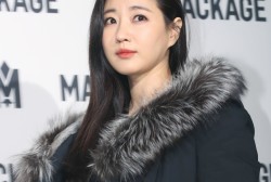 Actress Sarang Kim, stylish fashion