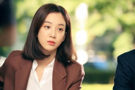 Witch At Court Jung Ryeo-Won Is Back With Another Legal Drama This December