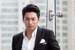 Authorities Nab Two People for Hacking The Phones of Joo Jin Mo, Other Celebrities