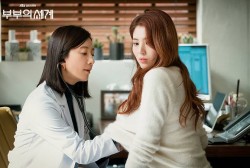 Han So Hee Describes Working With Co-Star Kim Hee Ae