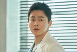 Jo Jung Suk Talks About His Wife + How He Feels About Becoming a Dad Soon