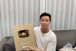 Park Seo Joon Becomes First-Ever Korean Actor To Achieve 1 Million Subscribers on YouTube