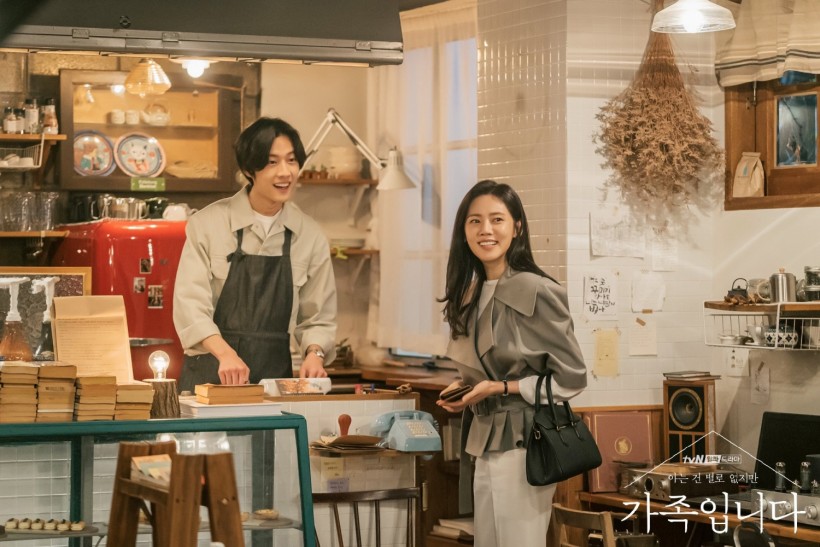 LOOK: Cast of “My Unfamiliar Family” Are in Sync in Behind-The-Scenes Still Photos