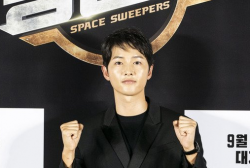 Song Joong Ki Shares Thoughts on New Film 