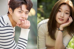 “Record of Youth” Park So Dam Bids Farewell To Co-Star Park Bo Gum’s Enlistment To Military Service