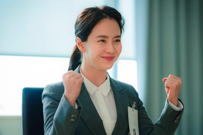 Actress Song Ji Hyo Talks About Her Memorable Moments With the Cast in Romance Drama “Was It Love” 