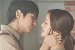 Actors Lee Joon Gi, Moon Chae Won in' Flower Of Evil'