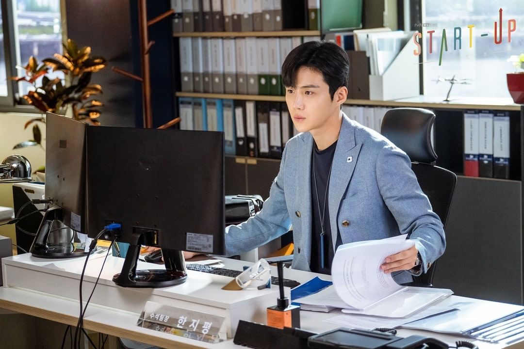 Check Out Kim Seon Ho’s Character As a Rich and Luxurious Man in The