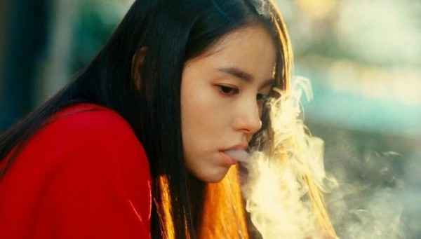 These Korean Actresses Were Asked To Smoke Cigarettes For Their Role [updated 2022] Kdramastars