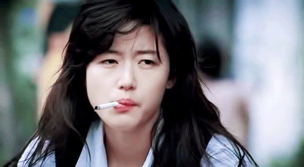 5 Korean Actresses That Were Asked To Smoke A Cigarette For Their Role