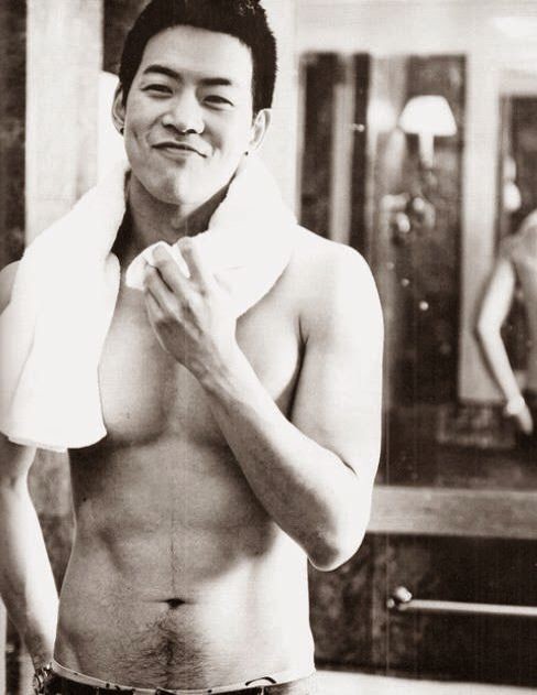 5 Hot Shirtless Korean Actors In Their Late 30's That Are Still Single And Available