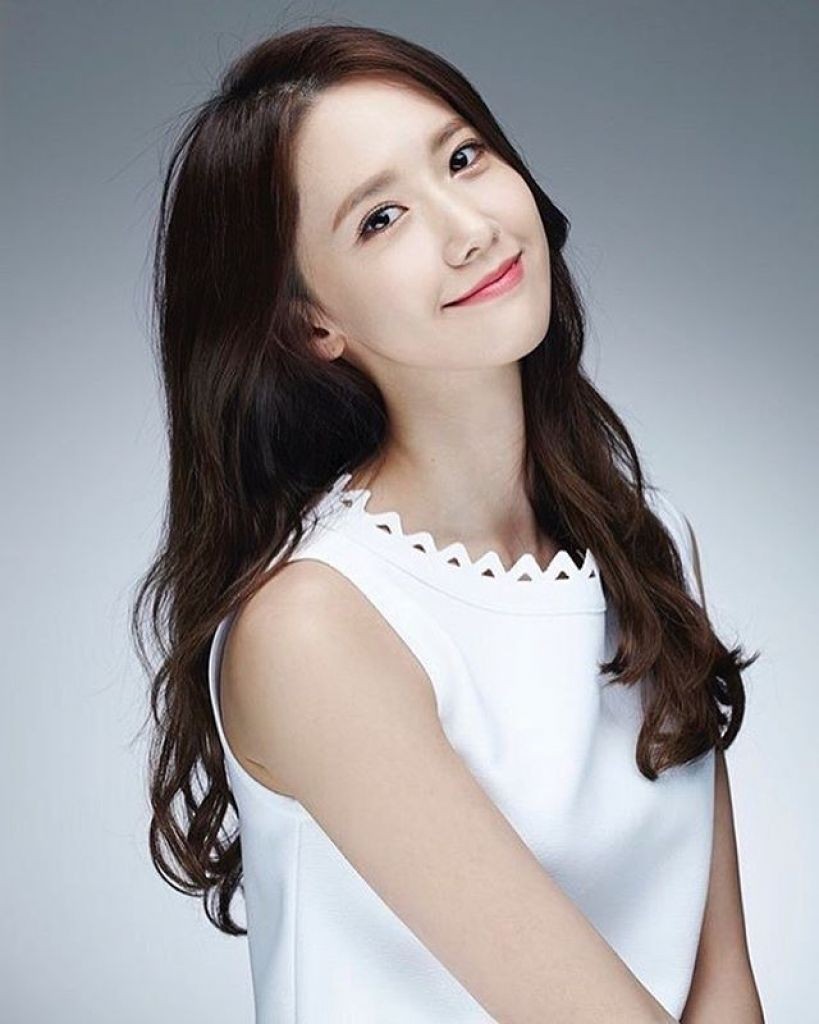 Girls' Generation YoonA Spotted Rocking a New Hairstyle for Her ...