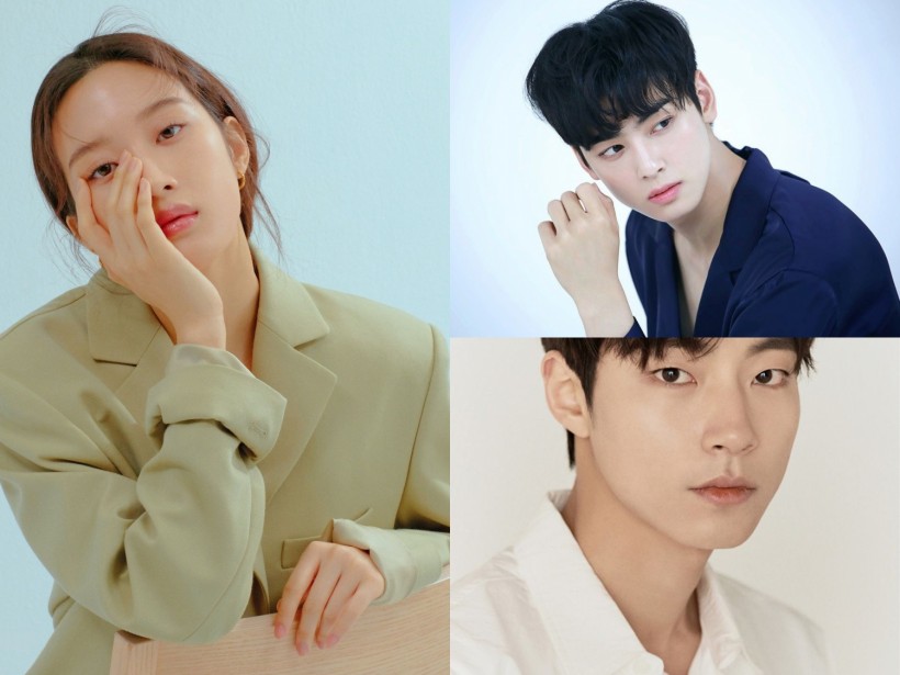 First Script Reading: Astro’s Cha Eun Woo, Moon Ga Young, And Many More in the Upcoming Drama “True Beauty” 
