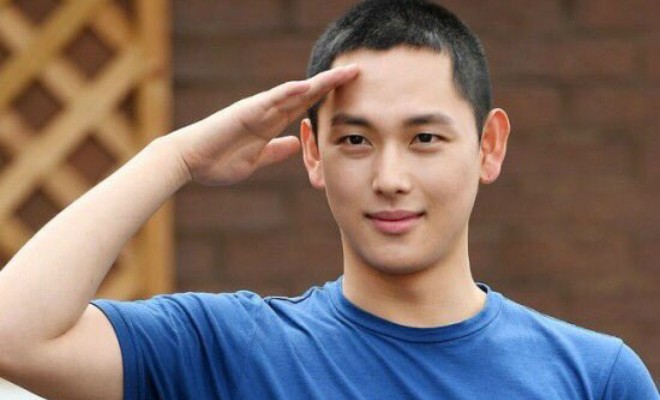 Singer And Actor Im Siwan Underwent COVID-19 Test Once Again
