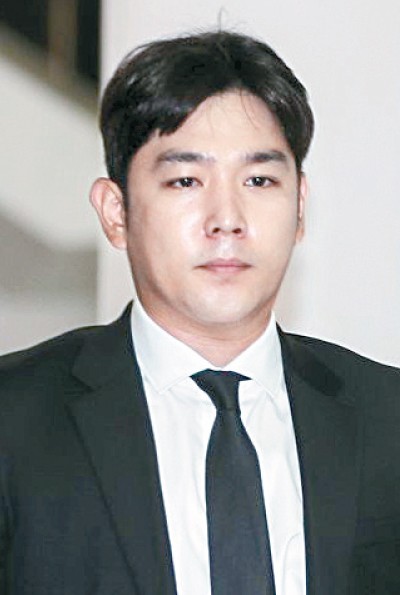 Actor and Former Kpop Idol Kangin Shocked His Fans With A Drastic Change In His Appearance