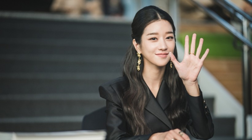 Seo Ye Ji Stunned Everyone With Her Jaw-Dropping Outfit at the Buil Film Awards