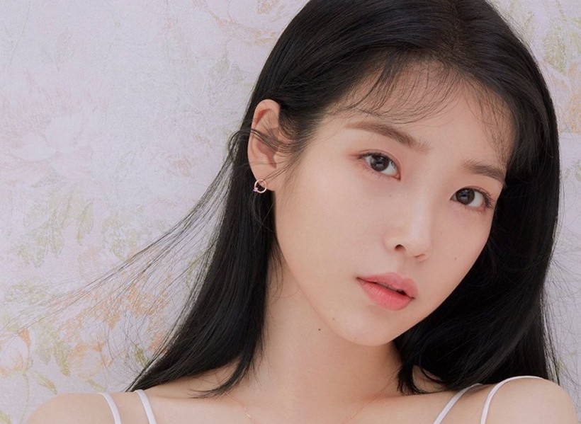Lee Seung Gi Reveals That His Role Model Is The Male Version Of IU