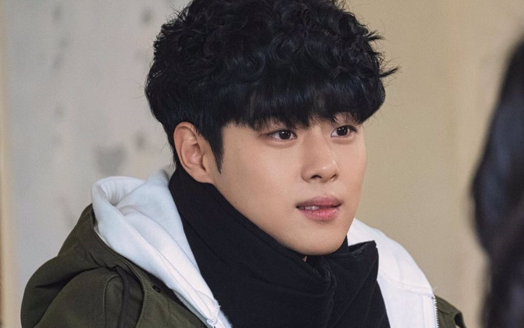 'The Uncanny Counter' Actor Jo Byeong Gyu to Possibly Star in Upcoming