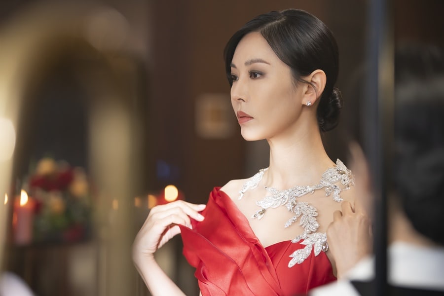 ‘the Penthouse Season 2 Drops Stills Featuring Kim So Yeons Glamorous Comeback Kdramastars 3257