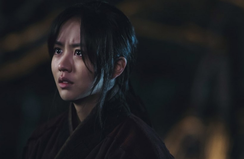Kim So Hyun and Ji Soo Get Emotional in Stills for 'River Where the Moon Rises’ + Drama Still Take the Lead in Viewership Ratings