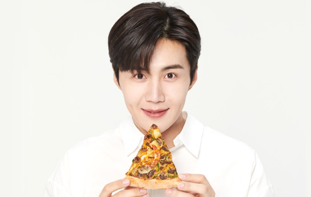 Domino’s Pizza Korea Removes Kim Seon Ho’s Endorsement Ads Amid His