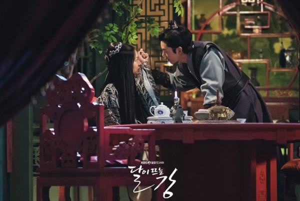 Cast of ‘River Where the Moon Rises’ Shows Loyalty and Dedication by