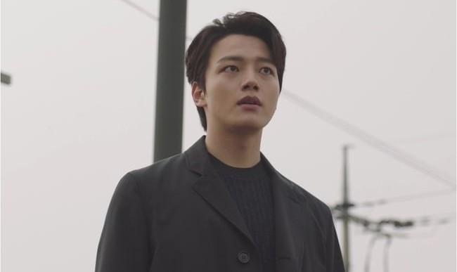 Jin Goo and Shin Ha Kyun’s Relationship Starts to Change in Upcoming Episode for 'Beyond Evil'