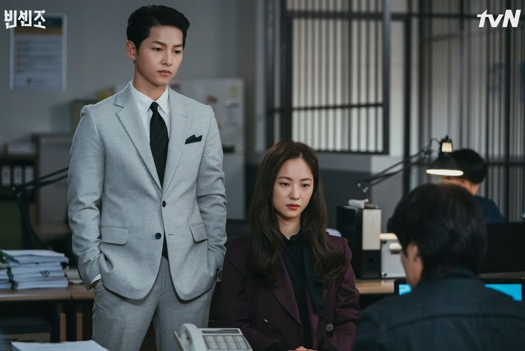 Song Joong Ki and Jeon Yeo Bin are about to Face ...