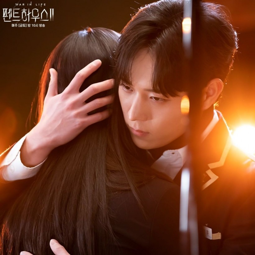 ‘The Penthouse 2’ Episode 8: Uhm Ki Joon Forces Kim So Yeon to Marry Him
