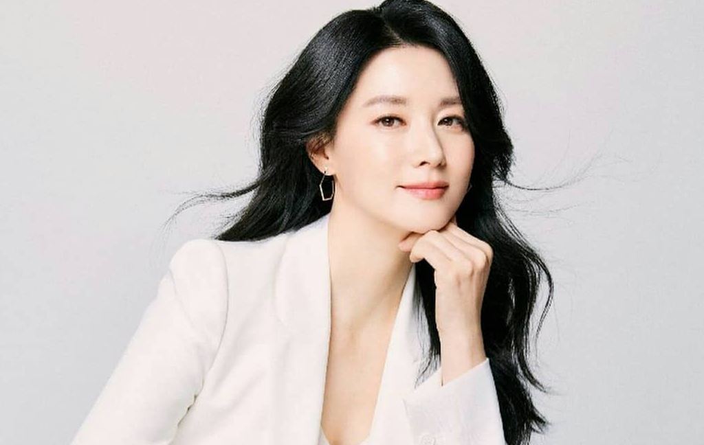 Lee Young Ae Confirmed to Star as Main Lead in New Drama 'Koo Kyung