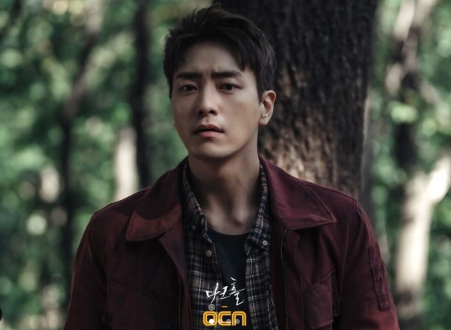 Here’s the First Look at Lee Joon Hyuk’s Stills for Forthcoming Drama ...