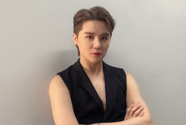 Kim Junsu to Make a Comeback on Stage with Upcoming Musical ‘Dracula