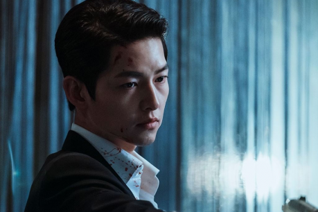 Look How Song Joong Ki Confidently Aces His Action Scenes in ‘Vincenzo’ + tvN Drops New Drama Stills