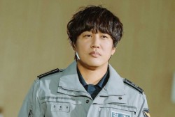 Cha Tae Hyun as Yoo Dong Man in Police University