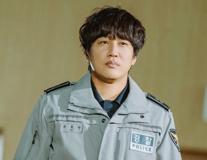 Cha Tae Hyun as Yoo Dong Man in Police University