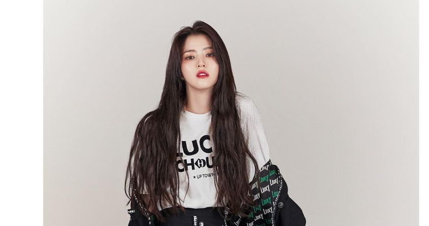 Han So Hee Shows Off Her Inner Pop-Punk Princess for This Clothing 