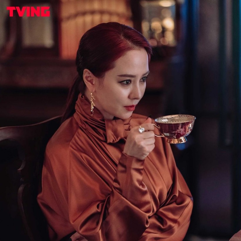 The Witch's Diner- Song Ji Hyo