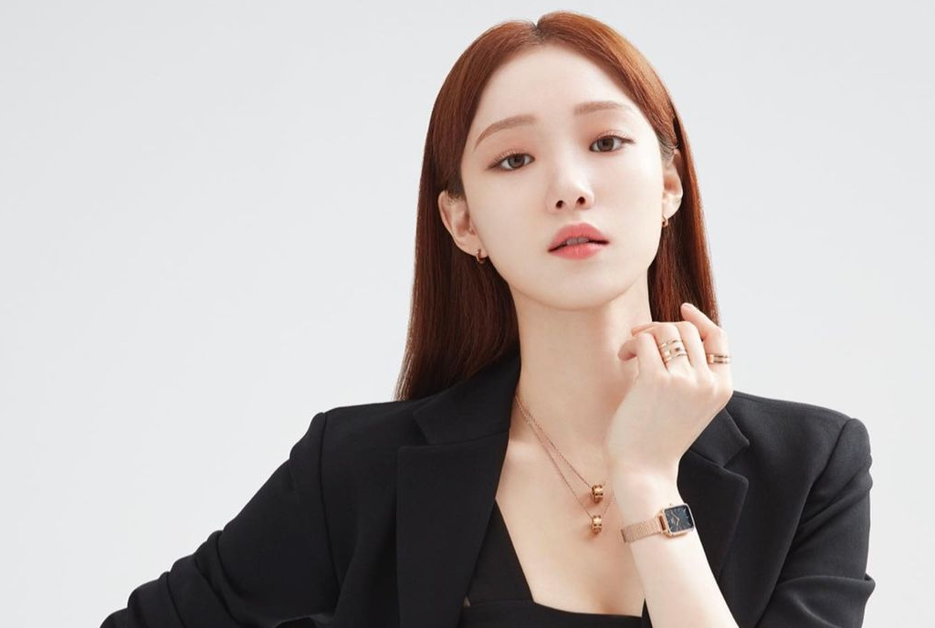 Lee Sung Kyung For Chanel Is To Pink For