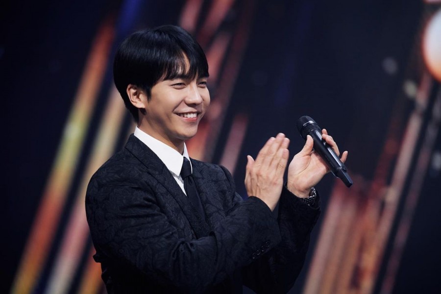 Lee Seung Gi In Talks to Star in Upcoming Drama Series 'Supernote