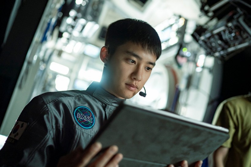 EXO D.O for 'The Moon'