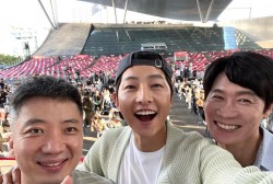 History D&C Drops Song Joong Ki’s First Vlog + ‘Vincenzo’ Actor Reveals Close Bond with His Staff