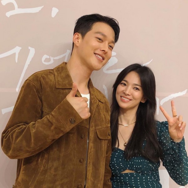 Song Hye Kyo And Jang Ki Yong Reveal Selfie Together After Successful