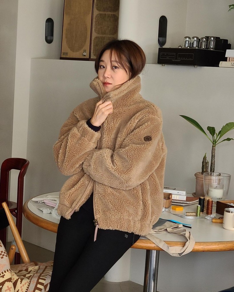 Gong Hyo Jin Reportedly to Reunite with ‘Jealousy Incarnate’ Writer Seo Sook Hyang to Work on a 40 Billion Won Kdrama ‘Ask the Stars’