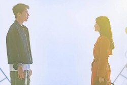 Jang Ki Yong Tries to Confront Song Hye Kyo in New ‘Now, We Are Breaking Up’ Stills